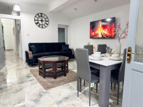 North London Spacious 7- Bedroom house